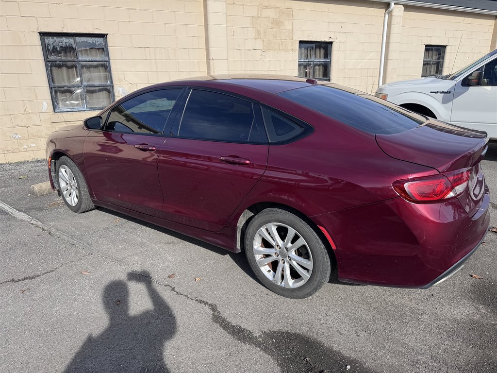 2015 Chrysler 200 S's photo